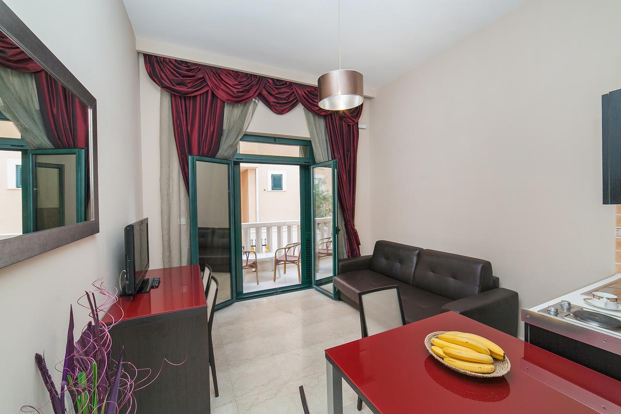 הרצג-נובי Apartments Grifone Lux מראה חיצוני תמונה